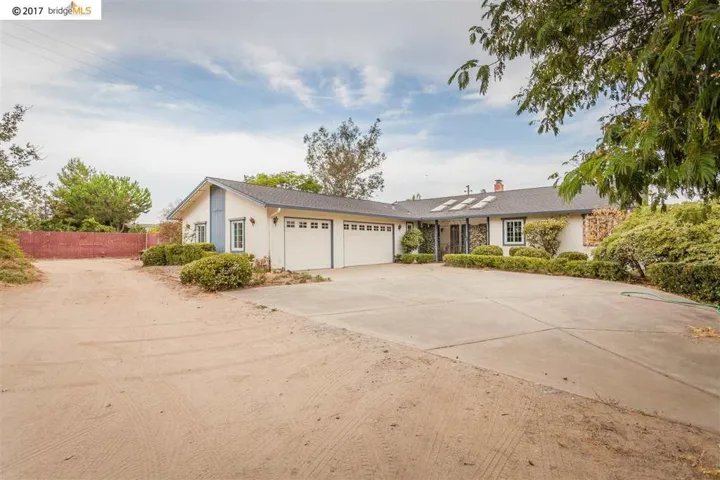 2540 Oakley Rd, Oakley, California 94561