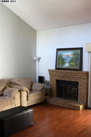 104 Sheffield, Hercules, California 94547-3692