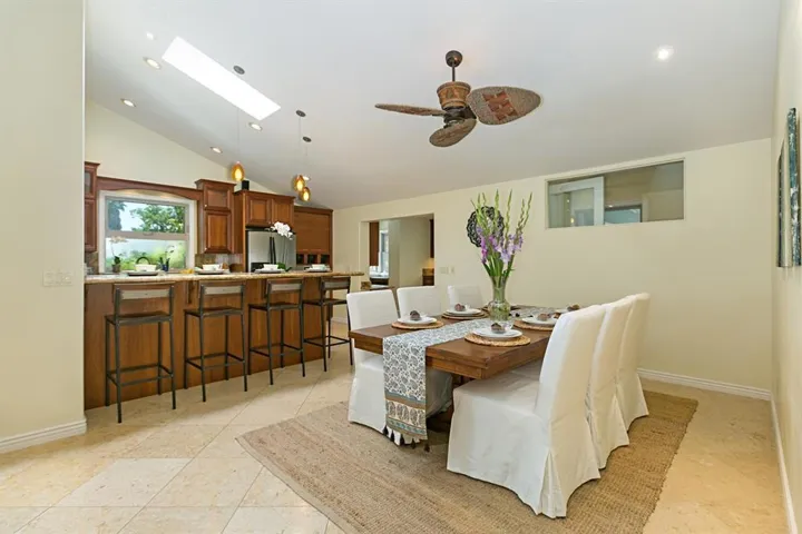 742 Arden Drive, Encinitas, California 92024