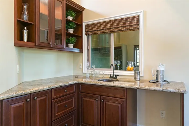 742 Arden Drive, Encinitas, California 92024