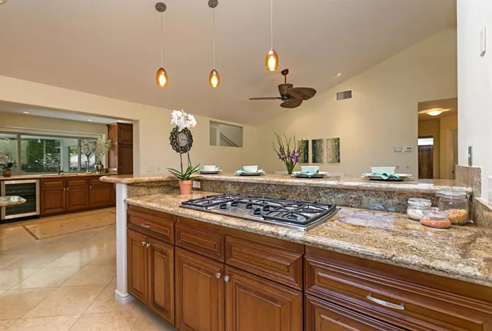742 Arden Drive, Encinitas, California 92024
