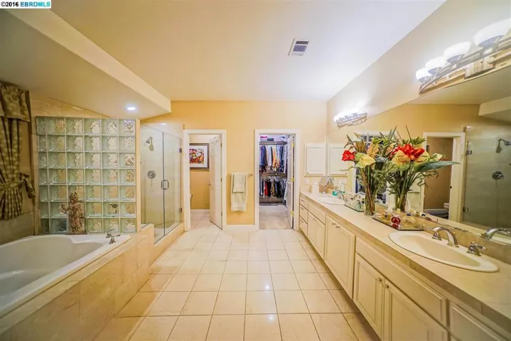 2017 Chambers Cir, Brentwood, California 94513
