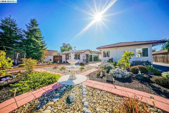 2100 Pleasant View Ln, Livermore, California 94550