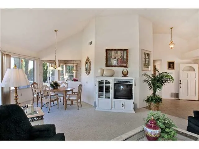 1286 Rue St. Martin, San Marcos, California 92078
