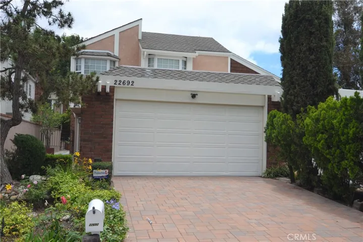 22692 Murin Isle Lane, Lake Forest, California 92630