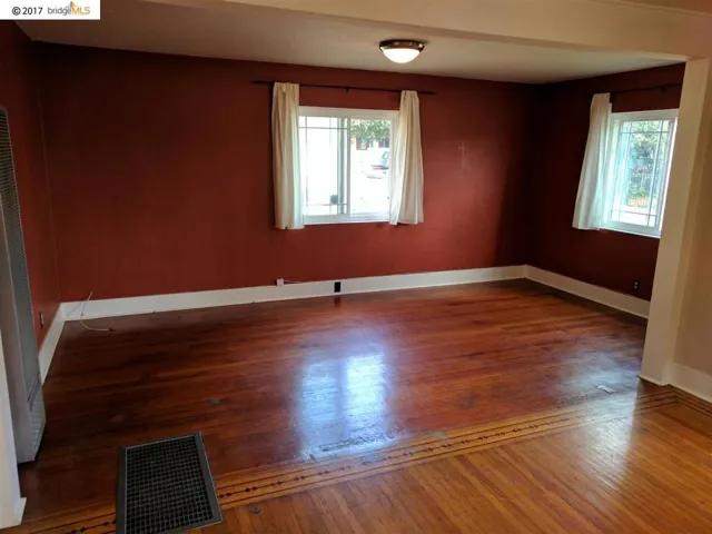 3221 Lorenzo Ave, Oakland, California 94619