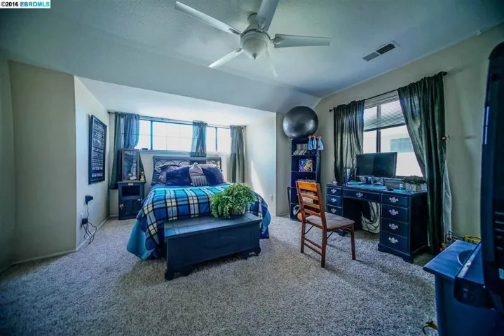 302 Grovewood Loop, Brentwood, California 94513
