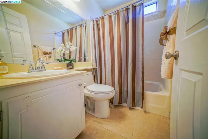 302 Grovewood Loop, Brentwood, California 94513