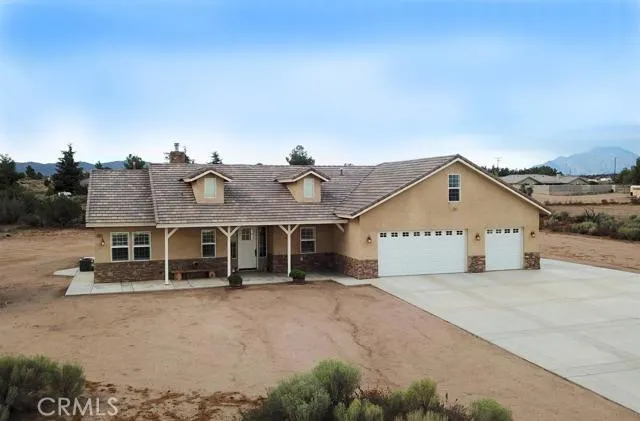 11565 Belmont Road, Oak Hills, California 92344