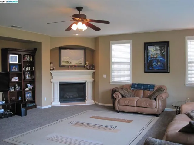 903 Bond Ln, Brentwood, California 94513-2370