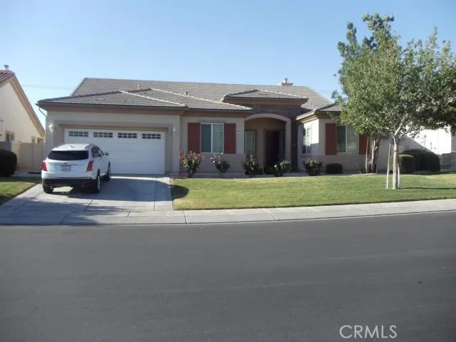 19818 Wallflower Lane, Apple Valley, California 92308