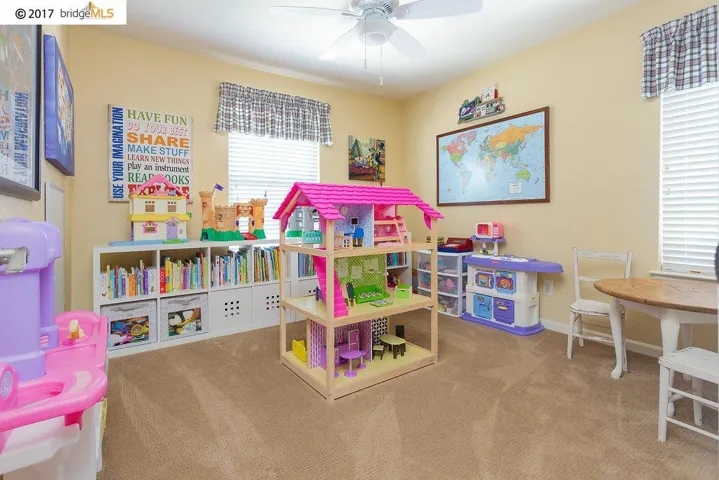 912 Redhaven St, Brentwood, California 94513