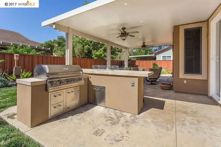 912 Redhaven St, Brentwood, California 94513