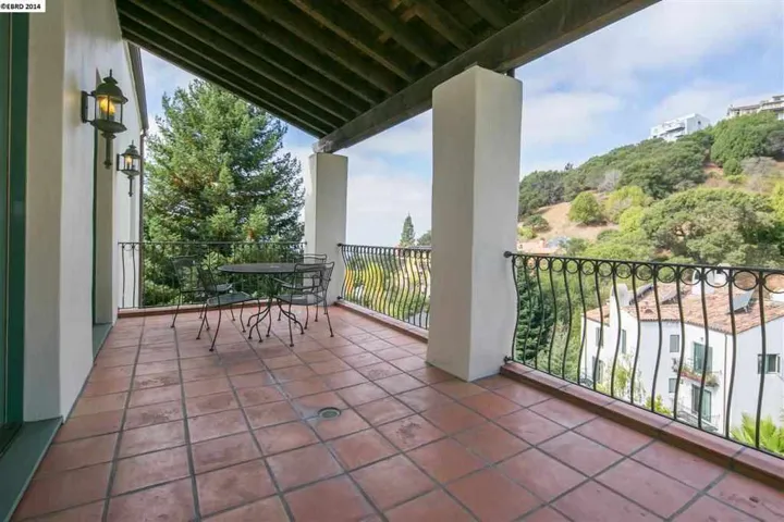 1200 Westview Dr, Berkeley, California 94705-1651