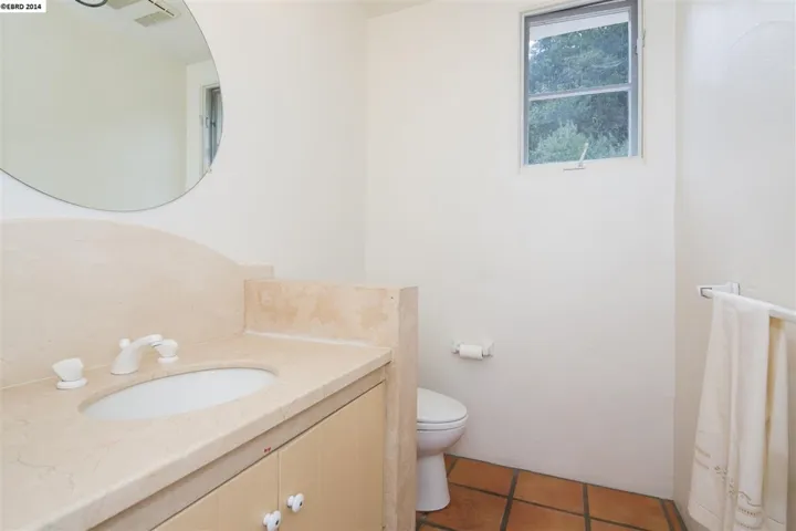 1200 Westview Dr, Berkeley, California 94705-1651