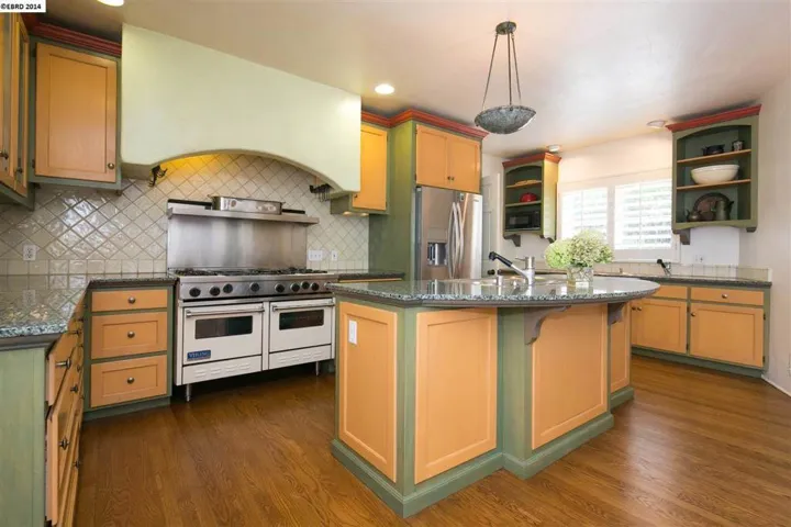 1200 Westview Dr, Berkeley, California 94705-1651