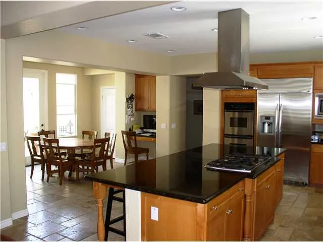 7396 Sitio Lima, Carlsbad, California 92009