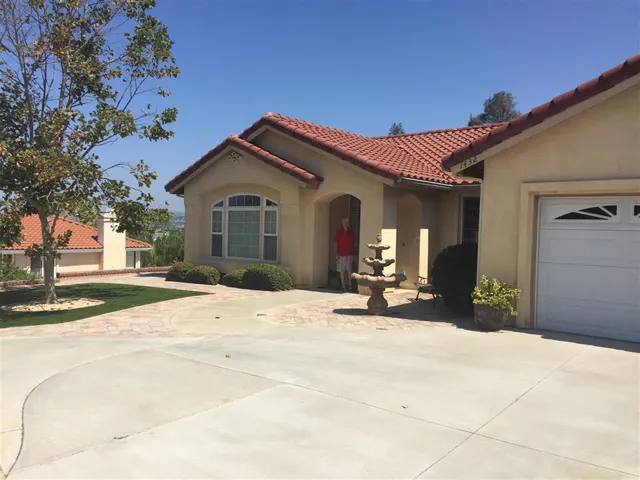 1432 W 11th Avenue, Escondido, California 92029
