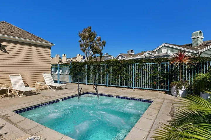 7308 Lantana Ter, Carlsbad, California 92011