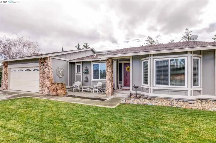 2401 Cambridge Dr, Antioch, California 94509