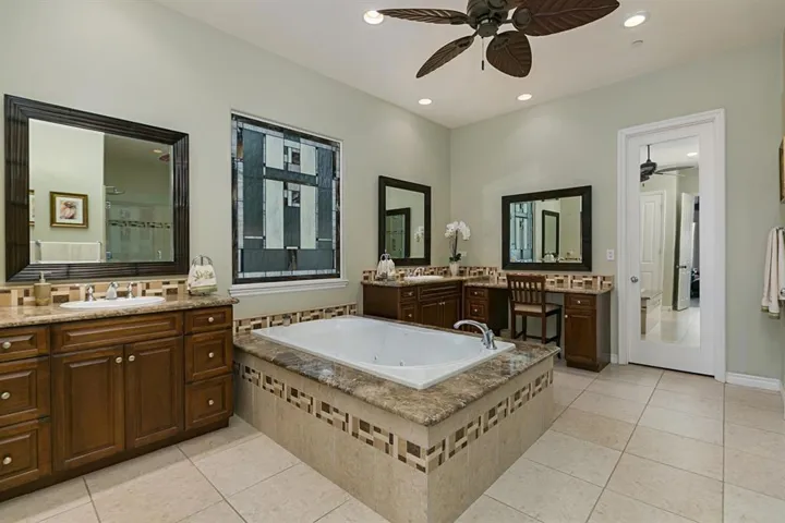 1705 Cuadro Vista, San Marcos, California 92078
