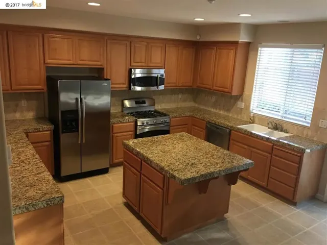 476 Montecito Drive, Brentwood, California 94513