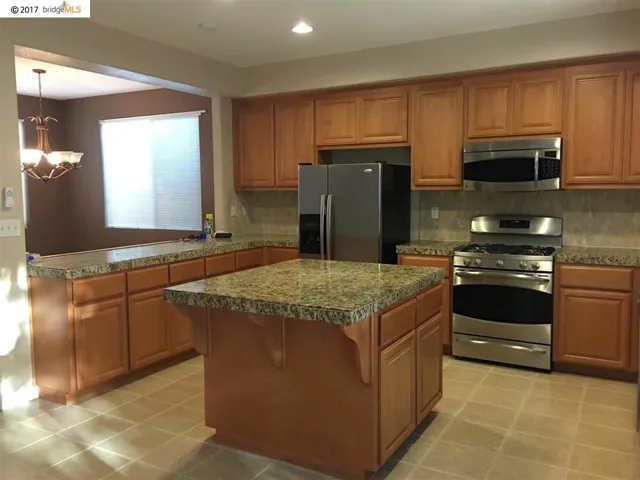 476 Montecito Drive, Brentwood, California 94513