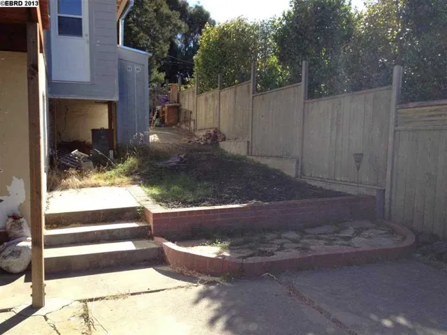 18553 Lamson, Castro Valley, California 94546-2127