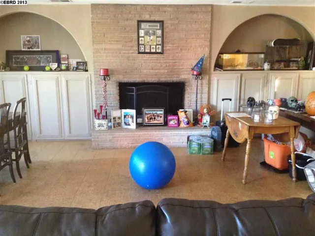 18553 Lamson, Castro Valley, California 94546-2127