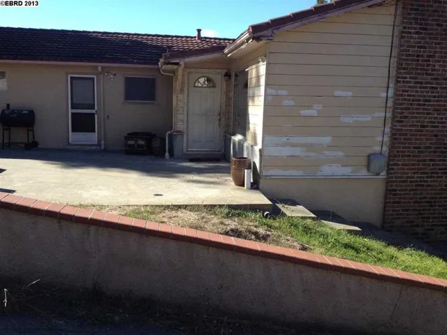 18553 Lamson, Castro Valley, California 94546-2127