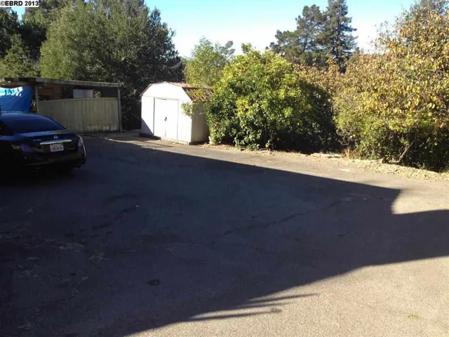 18553 Lamson, Castro Valley, California 94546-2127