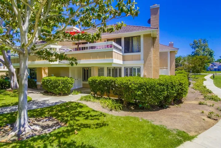 864 Buttercup Road, Carlsbad, California 92011