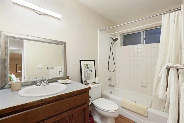 1157 Hermes Avenue, Encinitas, California 92024