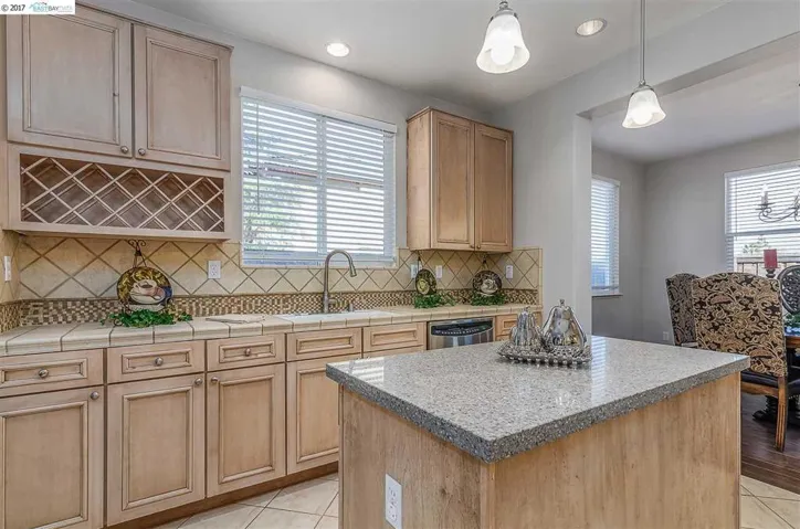983 Whitehall Lane, Brentwood, California 94513