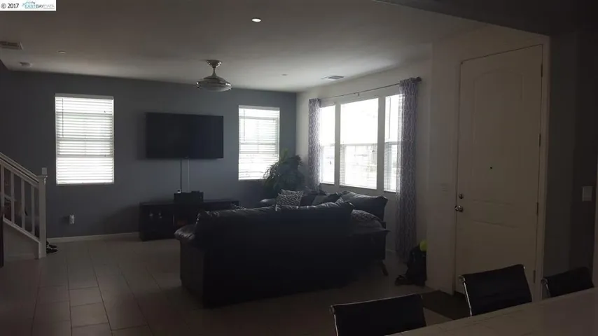 327 Macarthur Way, Brentwood, California 94513