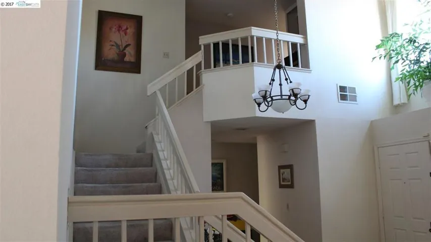 127 Halsey Ct, Hercules, California 94547