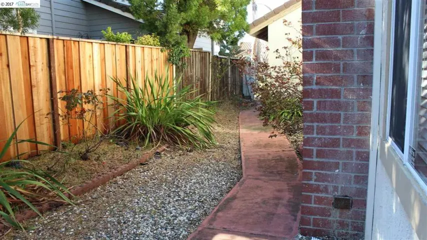 127 Halsey Ct, Hercules, California 94547