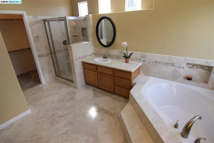 1552 Autumn Valley Way, Brentwood, California 94513