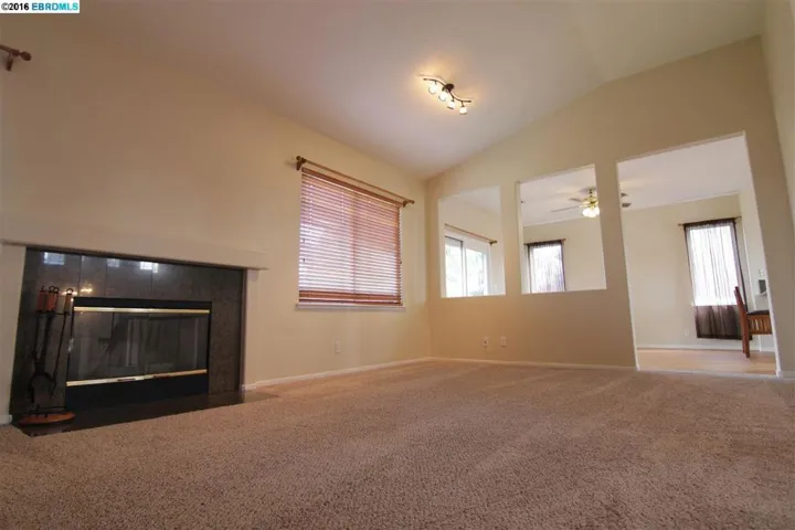 1552 Autumn Valley Way, Brentwood, California 94513