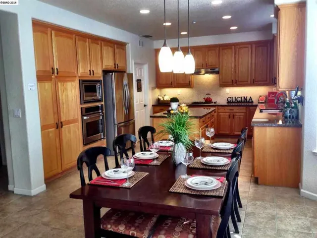 2839 Hawthorn Ct, Brentwood, California 94513-5484