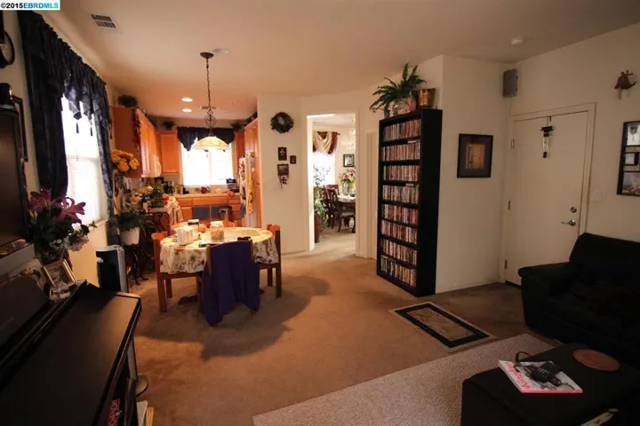 110 Santa Clarita Ct, San Pablo, California 94806