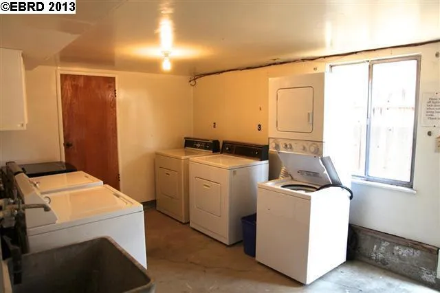 2876 Carmel St 2, Oakland, California 94602-3469