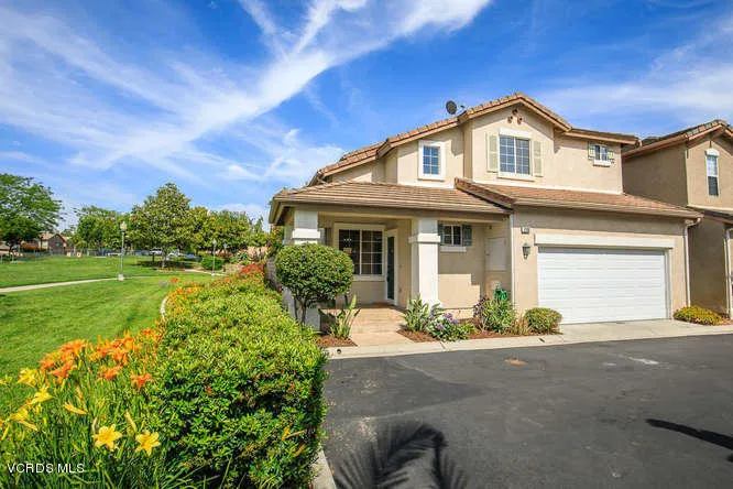 1786 Sweetleaf Ln Simi Valley-small-001-