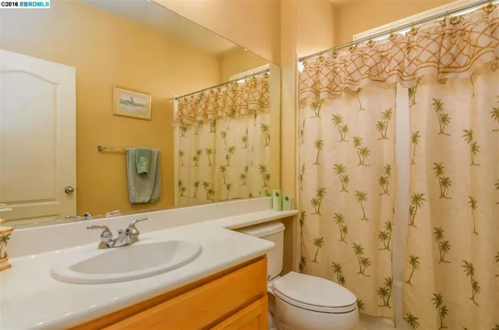 2372 Berkshire Lane, Brentwood, California 94513-5089