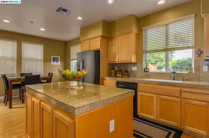 2372 Berkshire Lane, Brentwood, California 94513-5089