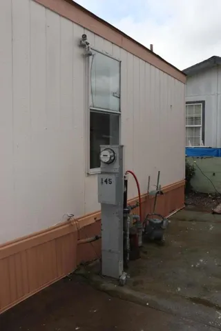 145 Redwood Drive, Hollister, California 95023