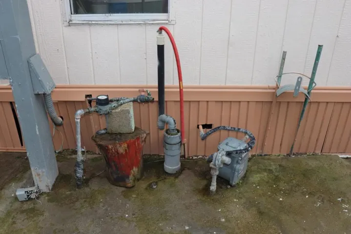 145 Redwood Drive, Hollister, California 95023