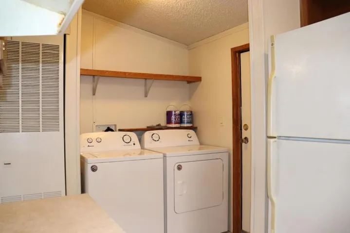145 Redwood Drive, Hollister, California 95023
