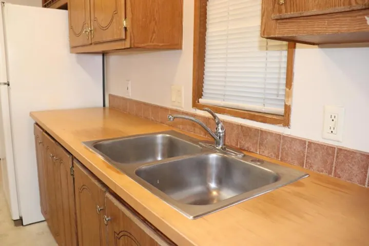 145 Redwood Drive, Hollister, California 95023