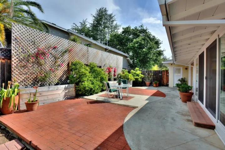 2037 Rosswood Drive 1, San Jose, California 95124